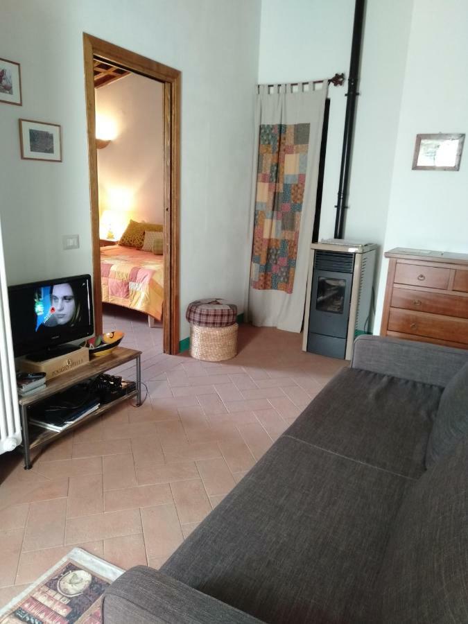 Casa Vacanze "Nonna Vela" Petroio Exteriér fotografie